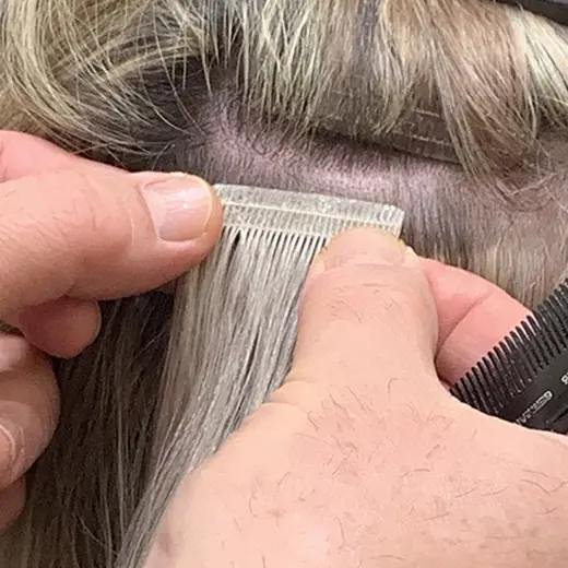 Applying the upper tape weft on top